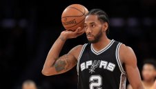 Шпорите искат да пратят Кауай на Изток