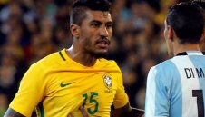 Гуанджоу резна Барса за Паулиньо