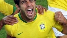 Жуниньо: Напускам националния отбор, трябва да дадем път на младите