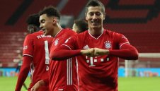 Левандовски отново ги спука от бой всички