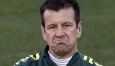 Дунга фаворит за селекционер на Бразилия