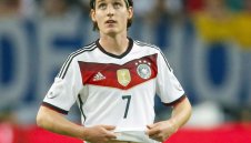 Милан лудна по германския пазар, заплю си трима от Хофе