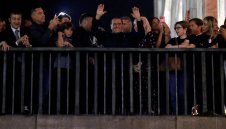 Берлускони се закани на Милан, иска титлата с Монца