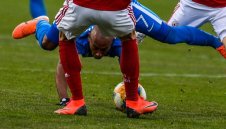 На "Герена" става страшно: Още един от Левски е заразен