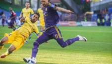 Левски и Берое поставени в ЛЕ