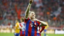 Юве прави халфова линия от световни шампиони