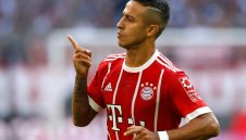 Тиаго искал обратно в Барса