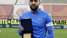 ОФИЦИАЛНО: Гаджев подписа с Левски