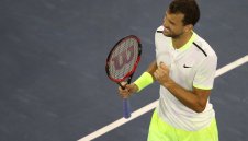 Гришо преодоля кошмара си и е на 1/2-финал