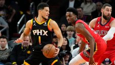 Букър избухна с 58 точки за успех на Финикс