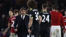 Валякът Челси иска да продължава напред