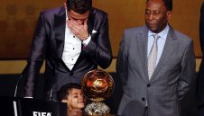 Кристиано може да се нареди до Стоичков и Меси