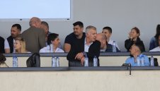 ''Левски на левскарите'' отново скочи на Сираков