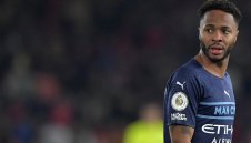 Eмоционално! Стърлинг се раздели с Ман Сити