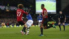 Фелаини винаги е бил едно тромаво ренде