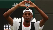 Мацка от порното си набеляза сензацията на Уимбълдън + СНИМКИ