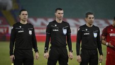 Какво се случва с него? Кабаков пише история, но в срамно петно