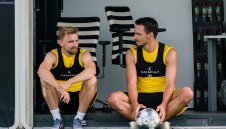 За да топли пейката? В Дортмунд имали нужда от Шмелцер