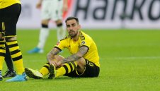 Натискат Пако Алкасер да бяга от Дортмунд