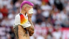 Леман за халф на Германия: Сигурно се мисли за жена