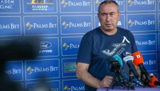 Мъри прави финтове на Лудогорец със схемата