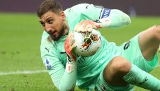 Донарума се дърпа от нов договор с Милан