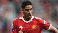 Неприятно! Варан ще е аут за месец, потвърдиха от Юнайтед