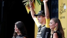 Грьоневеген пак се настани между мацките в Тура