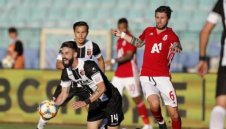 Коронавирусът отново посече футбола: Локо Пловдив - ЦСКА без публика