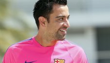 Погнаха и Шави за укриване на данъци