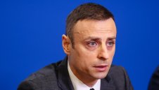 Бербатов каза как ще се решат финансовите проблеми на футболните клубове