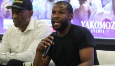 Алчен за още милиони: Флойд ще се бие с ММА боец