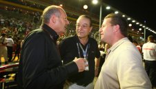 От Макларън искат американец за бос