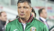 Любо Пенев се изправи срещу БФС и машината с фекалии го заля