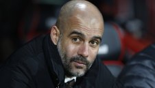 Благородният Пеп окуражи съсипан противник