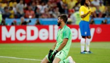 Ливърпул не бил пращал тлъста оферта на Рома за Алисон