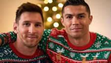 Първи приятели: Лео Меси и Кристиано ви пожелават Весела Коледа