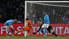 Лекция! Интер разби Наполи насред „Диего Марадона“ и пак е на върха