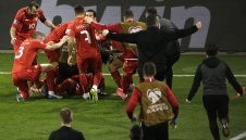 Сиромашка радост за България, а за македонците - история!