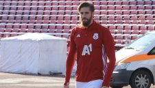 Бивш на ЦСКА спасява "кучетата" от Букурещ 
