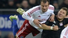 Ван дер Ваарт: Ние не играем футбол