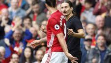 Двойник на Ибра се появи на "Олд Трафорд" + СНИМКИ