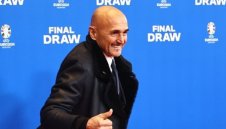 Скука и 0:0 на Италия - Турция