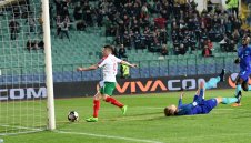 Спас Делев окастри "лалетата" и остави България в борбата за световното + ВИДЕО