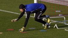 Арсенал и Рома с най-големи шансове за Чех