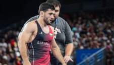 Мнацаканян отпадна от Олимпийските игри