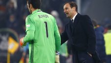 Легенда на Юве се застъпи за Алегри