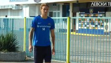 Вашчук с първа тренировка в Левски, дебютира срещу Етър + ВИДЕО