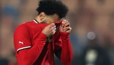 Мо пропусна нова дузпа, но този път имаше късмет