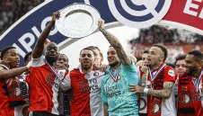 Фейенорд с втора титла на Нидерландия за века